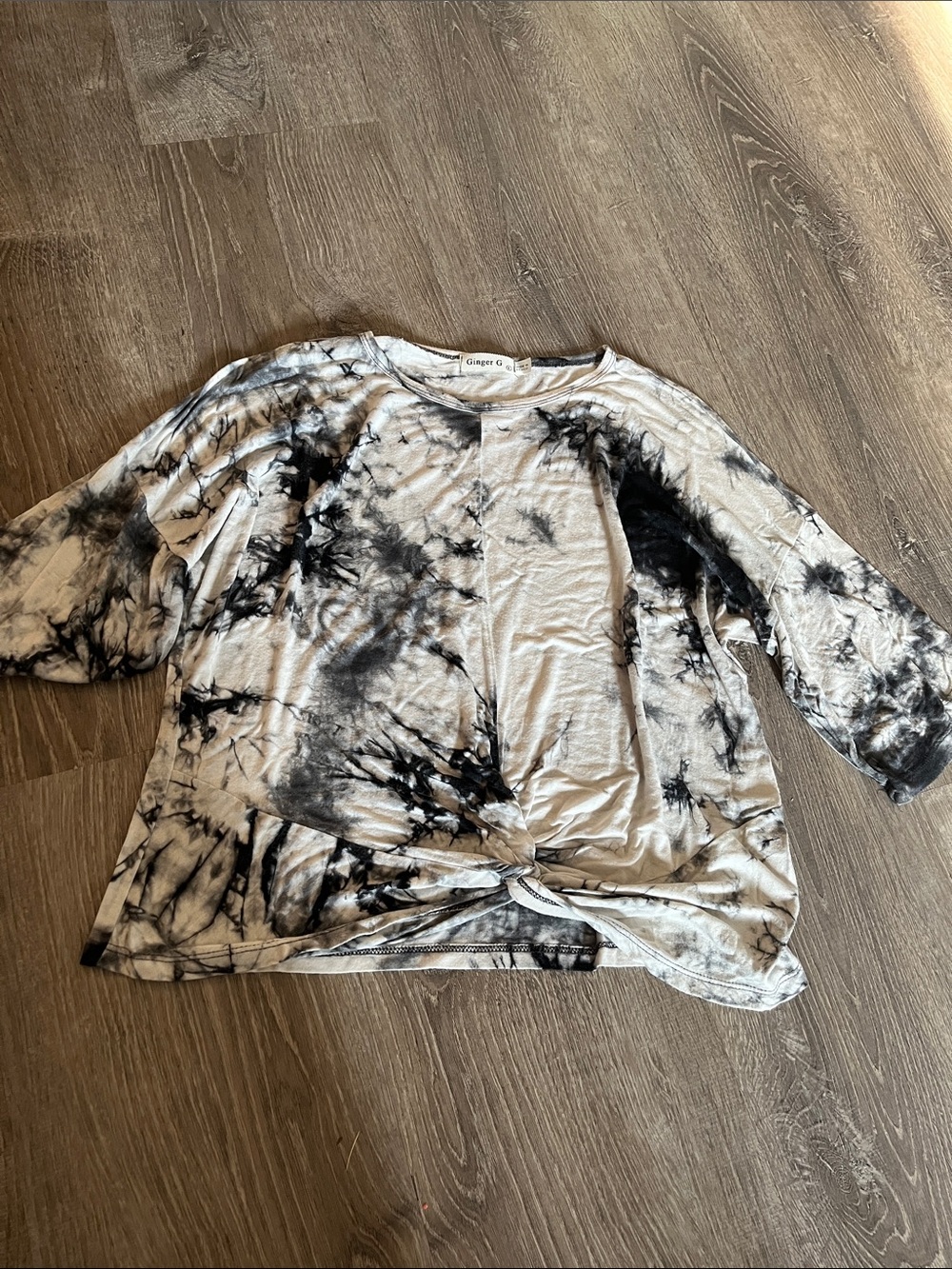 Ginger G Black & White Tie-Dye Long Sleeve Knot Front Top